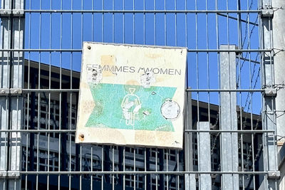 Er is wel een ingang voor vrouwelijke Ajacieden! © Ajax Life