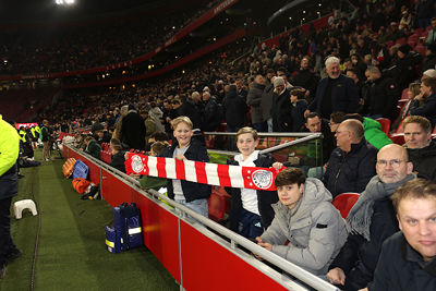 Welkom, heren. Fijne wedstrijd! © De Brouwer