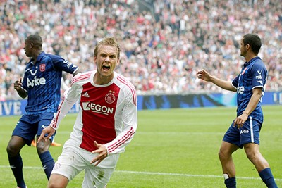 2010/11: Geweldig moment, maar dit shirt pruimen we niet zo lekker hoor... © AFC Ajax