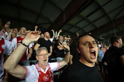 Het zijn wedstrijden die je toch ook gewoon niet wil missen. © De Brouwer
