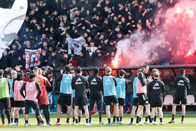 Heel veel succes. Maak ons trots. © De Brouwer