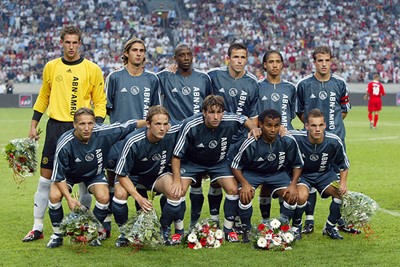 De basiself tegen het Liverpool uit 2003. © Ajax Images