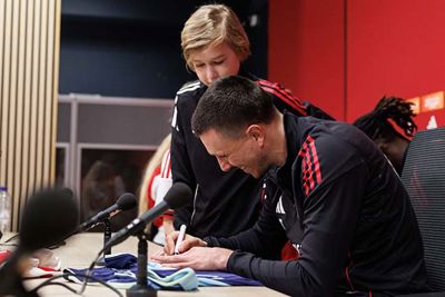 En nog meer handtekeningen! © Pro Shots