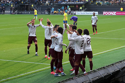 De invallers maken het verschil in Waalwijk. © De Brouwer