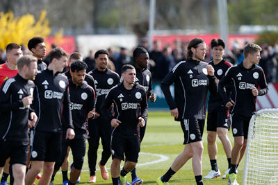 De zon schijnt voor Ajax. Hopelijk zondag ook. © De Brouwer