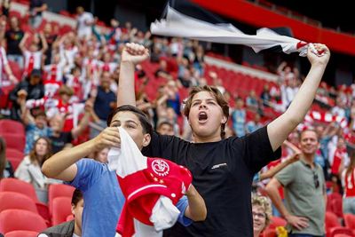 Het werd een gezellige boel in ons mooie stadion. © Pro Shots