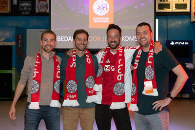 Zij gaan met wedstrijdkaarten aan de haal. © Pro Shots