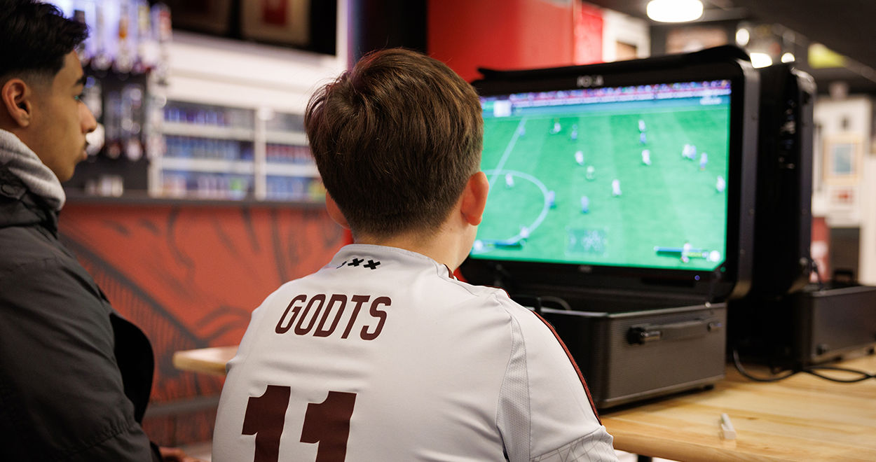 250418 123326 52RB7489