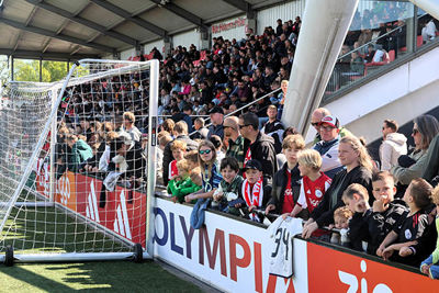 Het is gezellig druk op De Toekomst. © SV Ajax