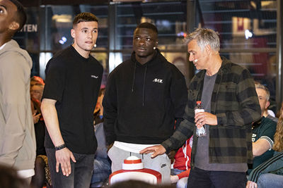 Handjes bij de knop. In deze ronde draait het om snelheid. © Pro Shots