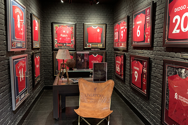 Zo richt je een fanshop in. © Ajax Life