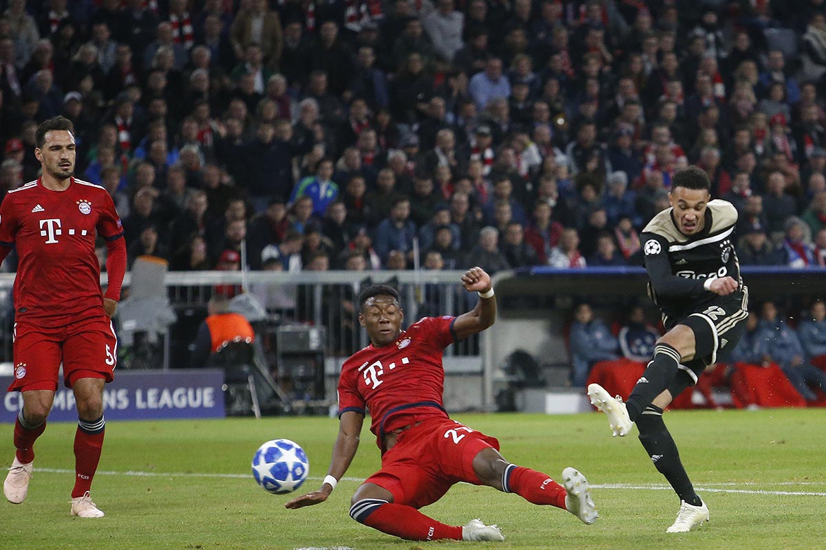 Mazraoui 1200 Bayern