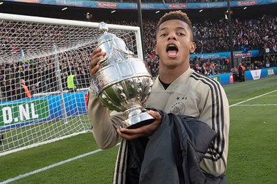 KNVB-beker nummer één voor Neres. © AFC Ajax