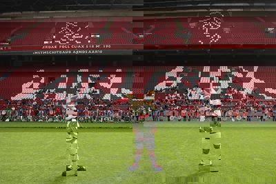 Lucky heeft natuurlijk de echte schaal meegenomen. © De Brouwer