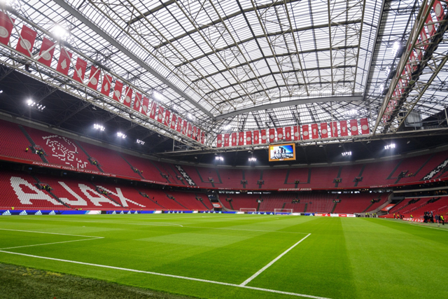 Nieuwe grasmat aangekomen in de Johan Cruijff Arena