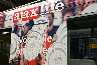 Supporters ontbreken uiteraard niet op onze tram! © SV Ajax