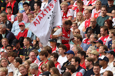 En hij rent weer lekker in het zonnetje. © De Brouwer