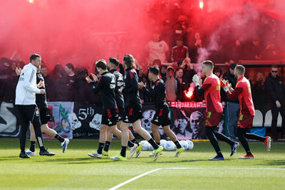 Ook zij weten dat er een cruciaal duel op de rol staat. © De Brouwer