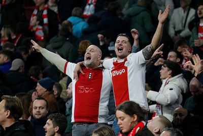 Genieten, heren. © De Brouwer