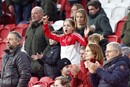 Eindelijk weer supporters in ons fotoverslag van Ajax - Heracles