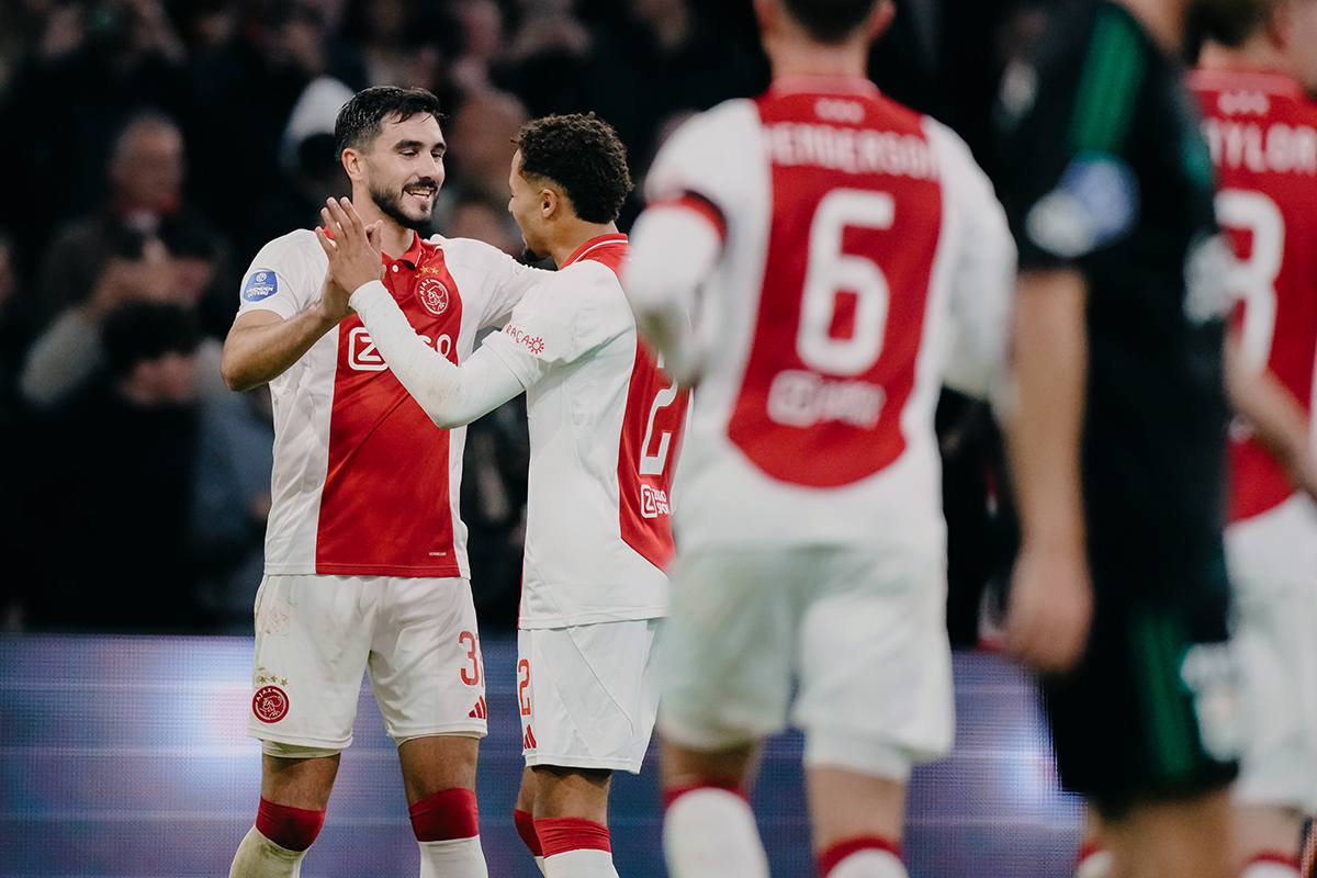 Een lachende Sutalo op de wallpaper!