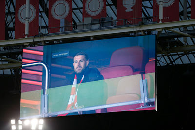 Henderson ziet het met genoegen aan. © De Brouwer