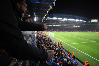 Weghorst doet vanaf de stip iets terug. Juichen voor de eerste CL-goal! © De Brouwer