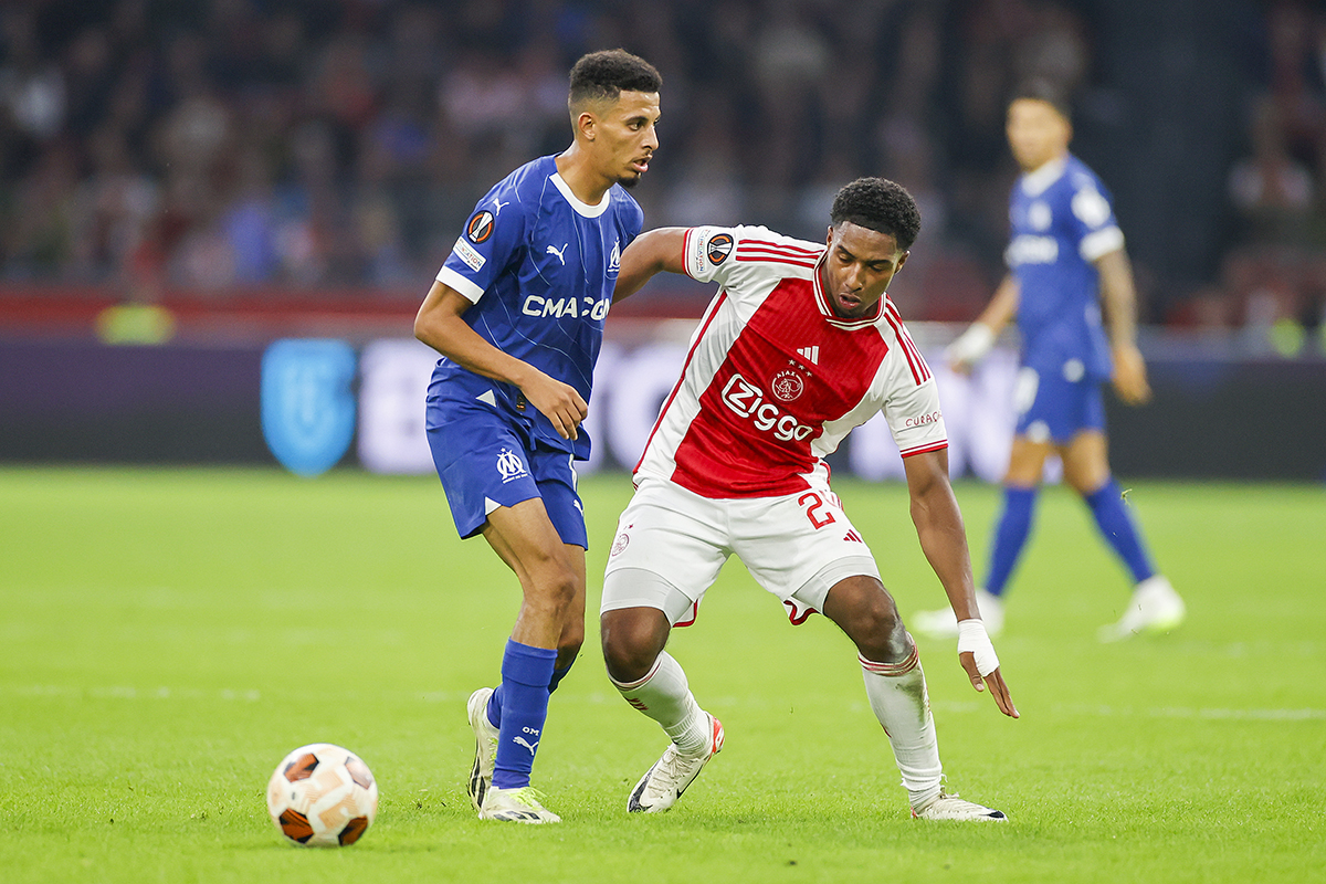 Vos ondanks rode kaart blij met staande ovatie van publiek