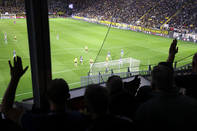 In het uitvak ziet men hoe slecht Ajax na rust speelt. © De Brouwer