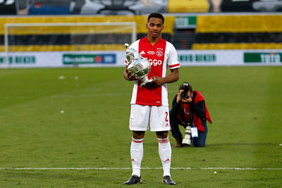 Deze man maakt reuzenstappen. © De Brouwer