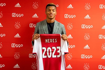 Nog een keertje verlengen, al wordt het dus 2022. © AFC Ajax