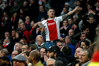 De wisselwerking tussen de spelers en het publiek lukt zondag echt goed. © De Brouwer