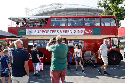 SV Ajax zorgt voor een Engelse dubbeldekker. Net als vroeger! © Pro Shots