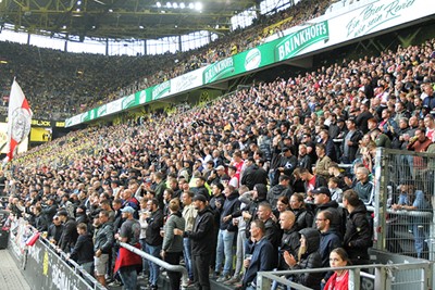 Ruim tweeduizend Ajacieden zijn van de partij. © SV Ajax