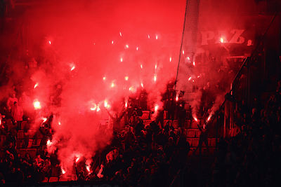 De 2600 Portugezen in het uitvak hebben het goed naar de zin. © De Brouwer