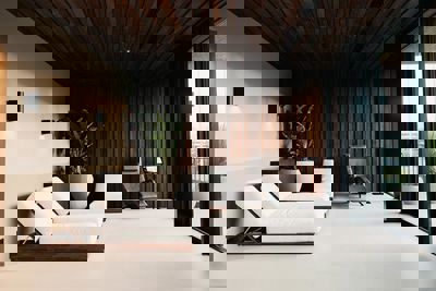 Een relaxruimte voor de spelers met uitzicht op de trainingsvelden. © AFC Ajax