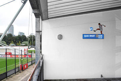 Het enige echte Sjaak Swart Balkon. © SV Ajax