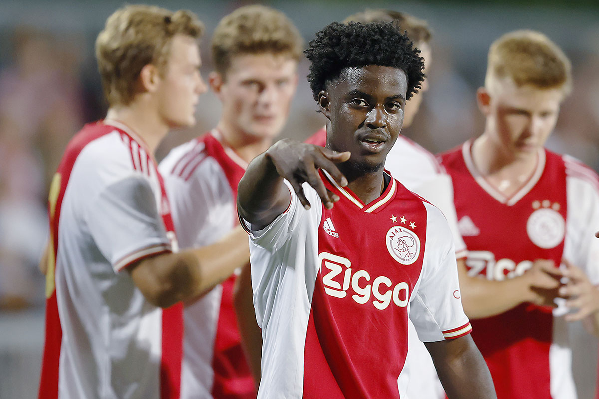 Word ballenjongen of -meisje bij Jong Ajax - NAC!