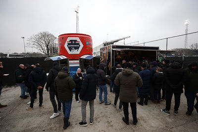 Even kijken of we wat kunnen eten. © De Brouwer