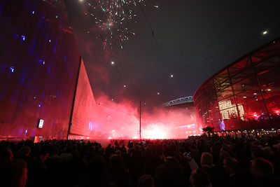 De lucht kleur al snel felrood voor de wedstrijd. © De Brouwer