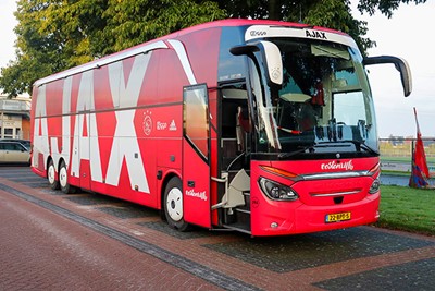 De Ajax Kids Tour parkeert de bus ditmaal in Assen! © Pro Shots