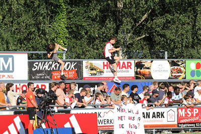 Deze mannen hebben een prima plek gevonden! © SV Ajax