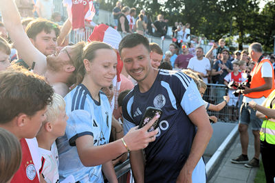 Hoppa, fotootje met Berghuis. © SV Ajax