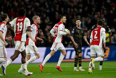 Een gelukkige openingstreffer via een Spartaans been, maar toch fijn. © De Brouwer