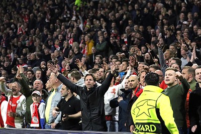 Kom op Ajax! © De Brouwer