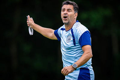 Míchel zit er met stemverheffingen bij vlagen kort op. © Pro Shots