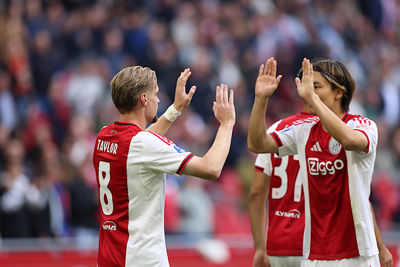 Taylor kan weer een goaltje bijschrijven. © De Brouwer