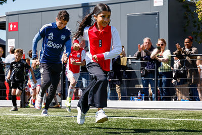 Natuurlijk doen er ook stoere meiden mee. © Pro Shots