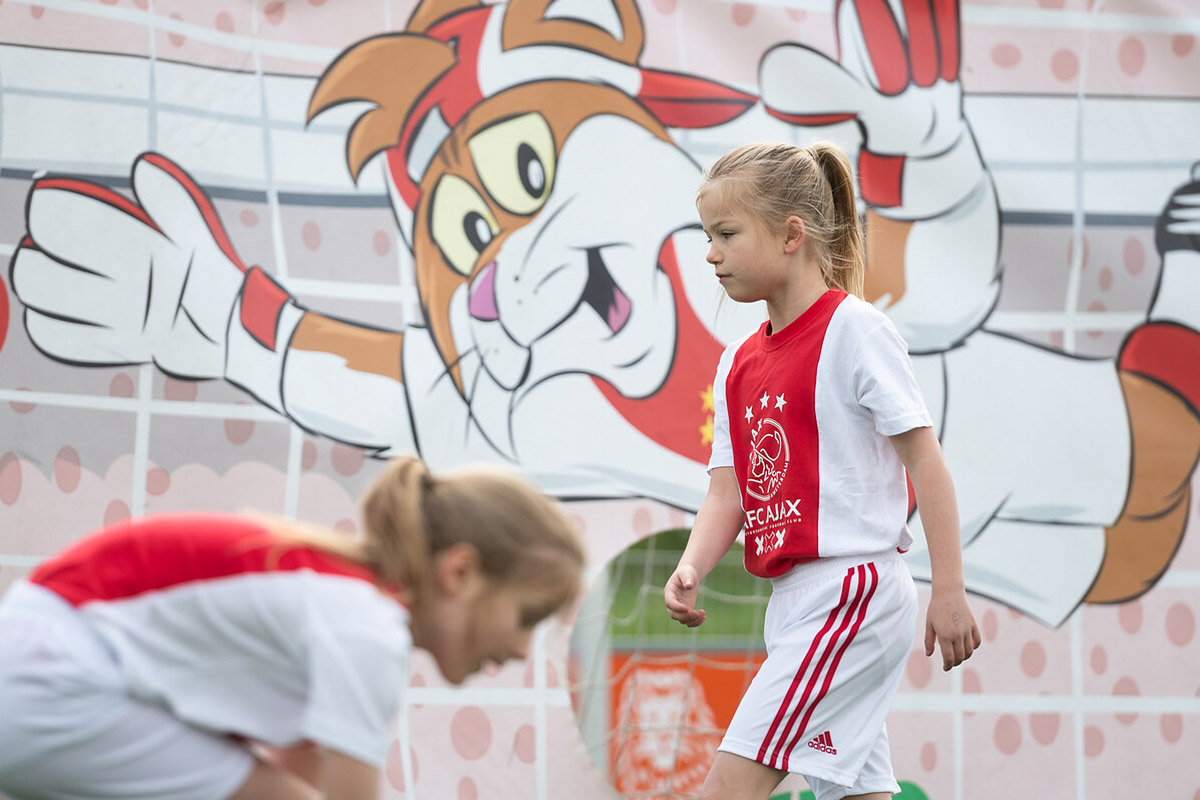 Ajax organiseert talentendag voor meiden op 9 oktober