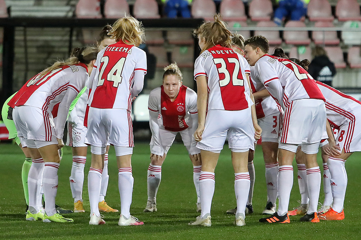 Ajaxvheerenveenbeker800